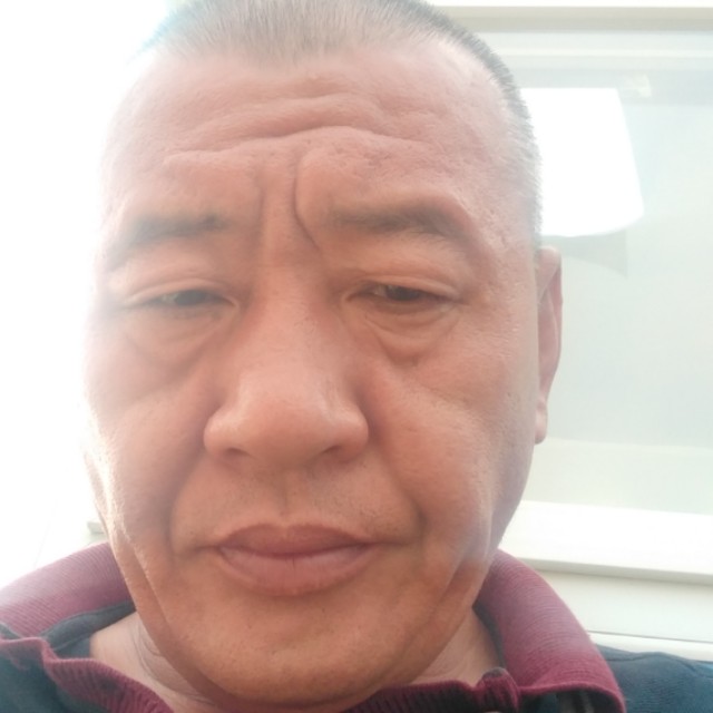 专注凝眸乌冬面的照片