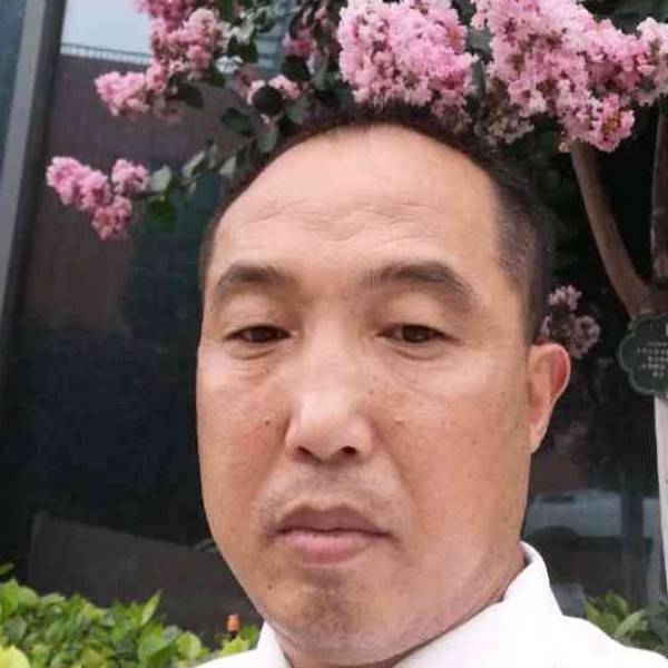 彩色打天空的照片