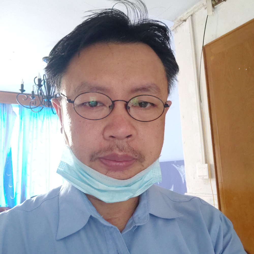 北海边漫步的照片