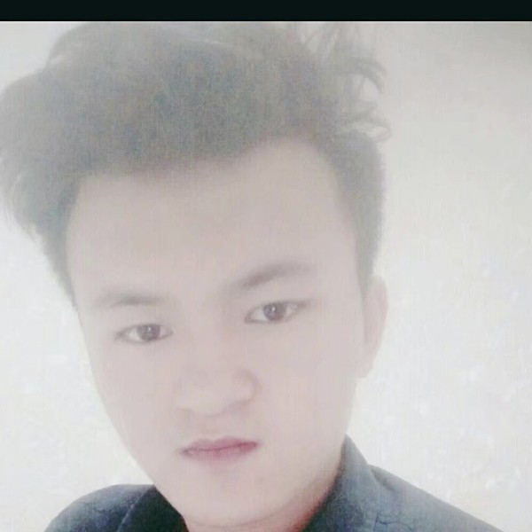 塌上苍穹的照片