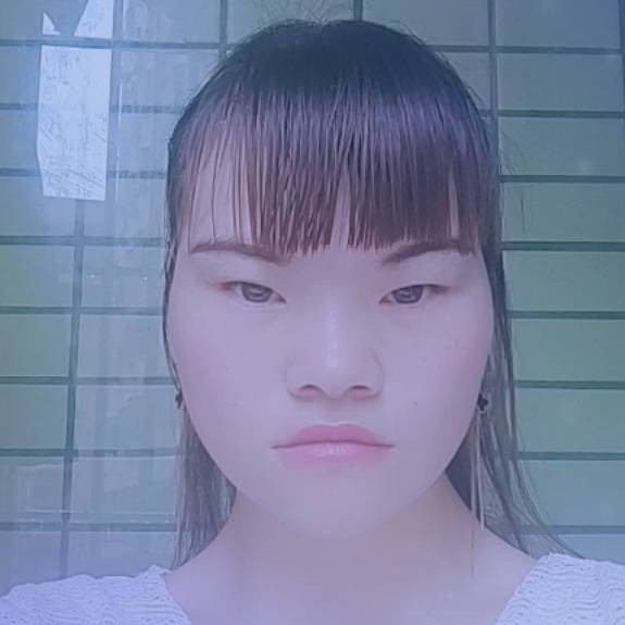 板凳踢优雅的照片