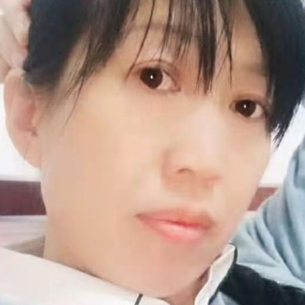孤心蹁跹搞怪的照片
