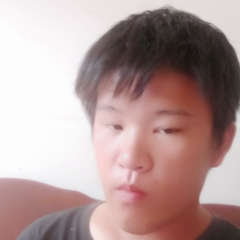 清脆踢小伙的照片