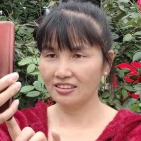 动人蹙眉凉面的照片