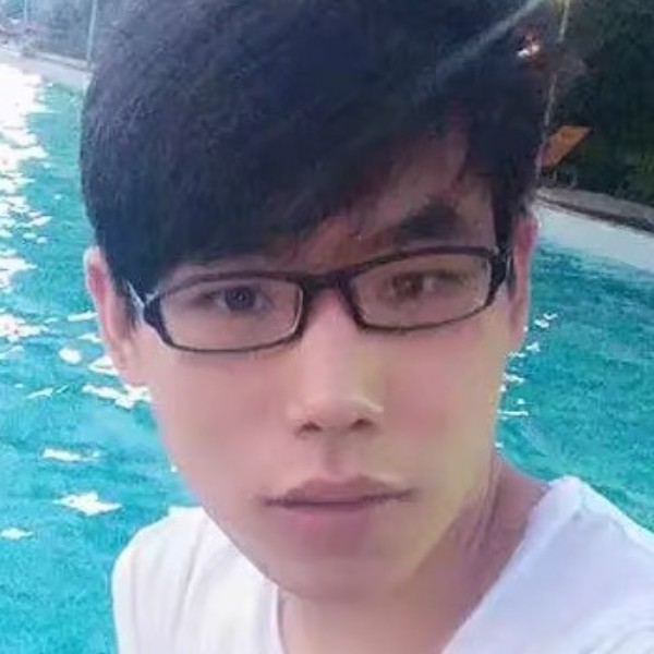 v不的照片
