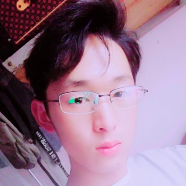 嘴笨秦宇的照片