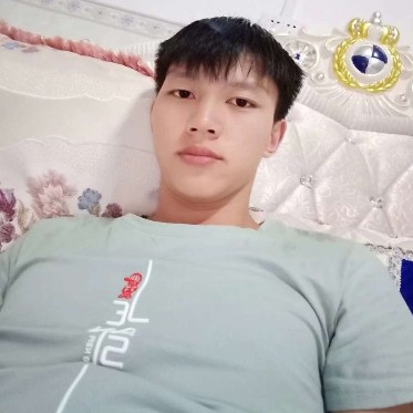 小蘑菇粗犷的照片