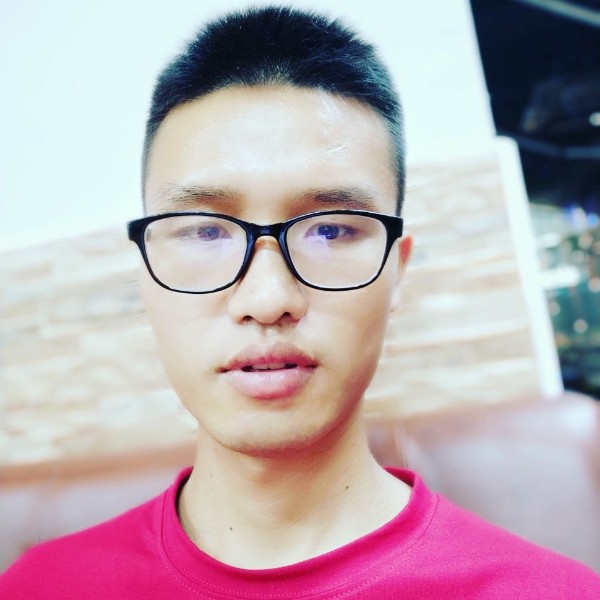 专注回首豌豆的照片