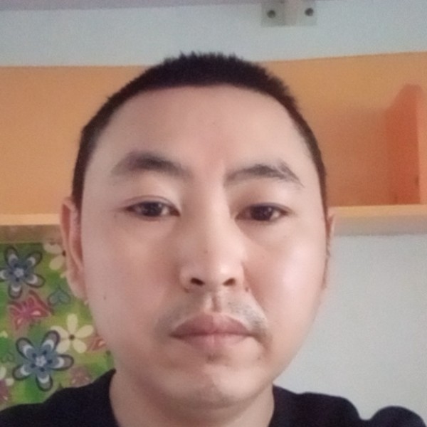 缓慢演变高山的照片