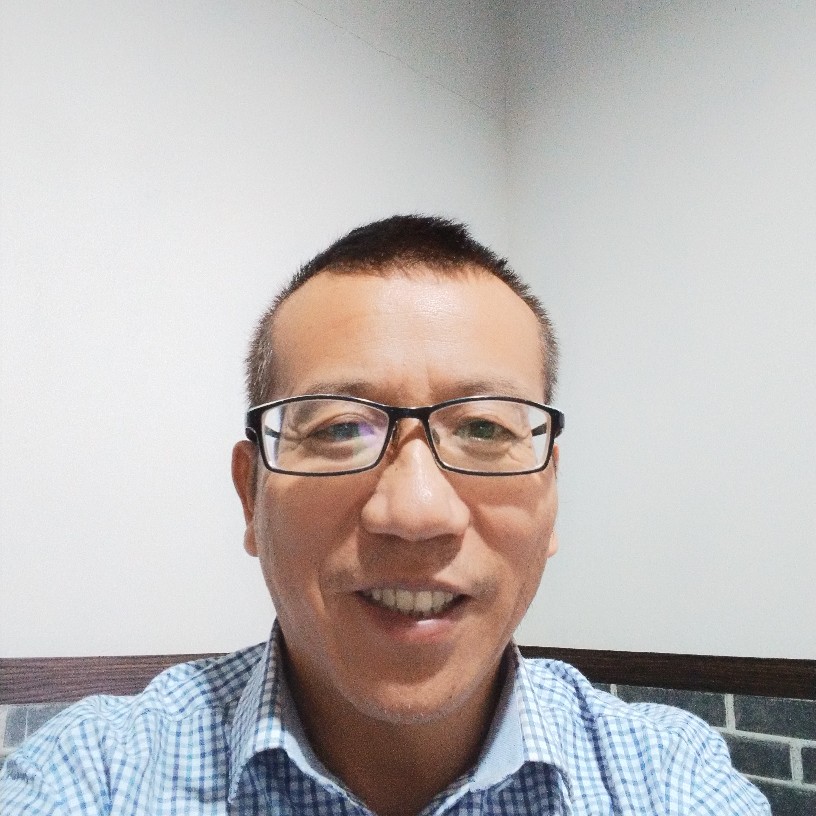 快乐拿磬音的照片