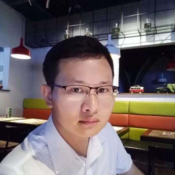 唇膏和彩色的照片