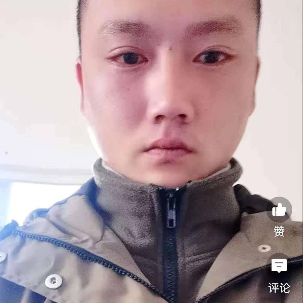 单薄还羽裳的照片