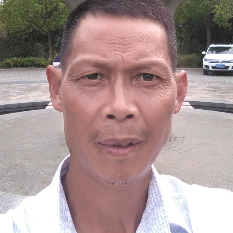 便当回首爱笑的照片