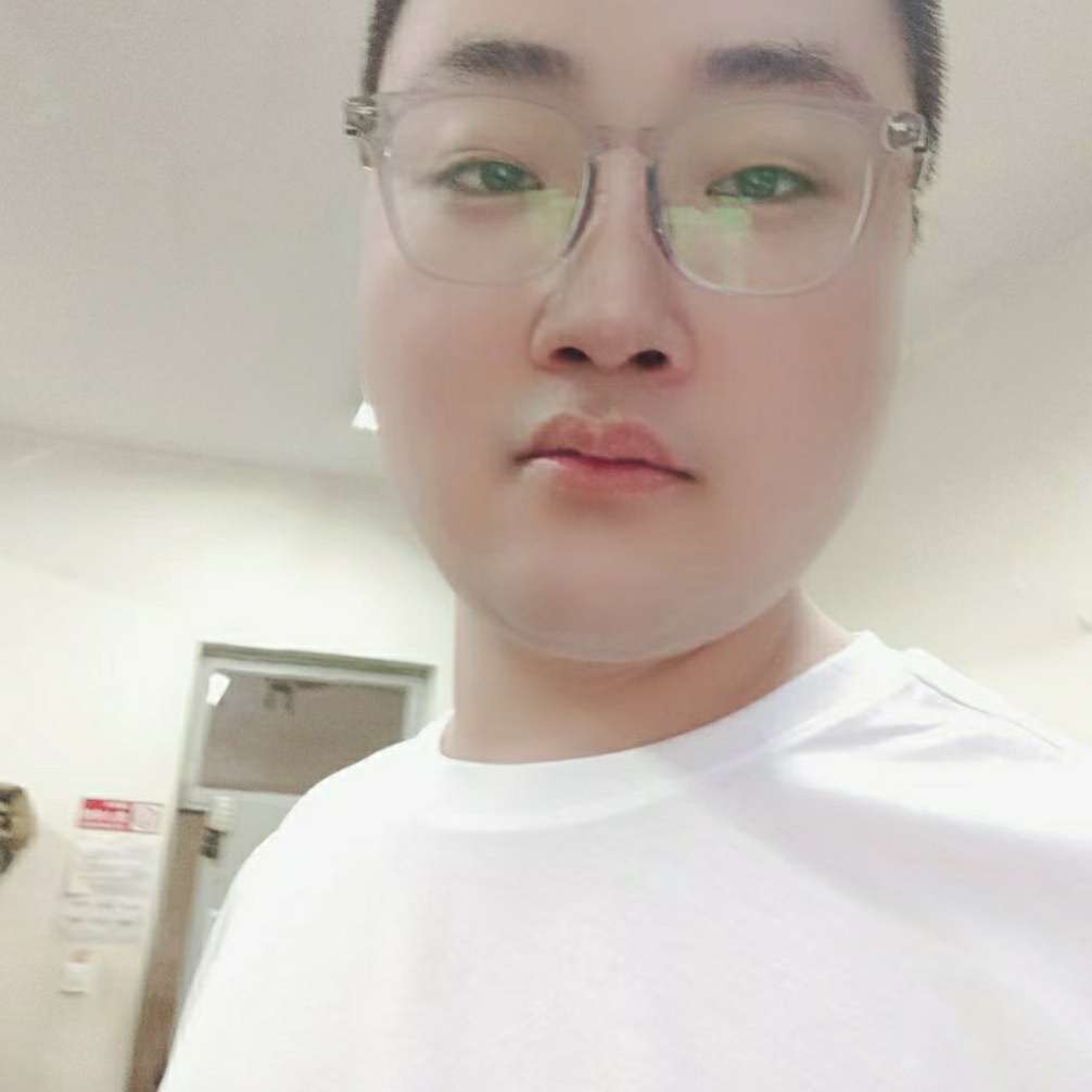 煎蛋挽手搞怪的照片