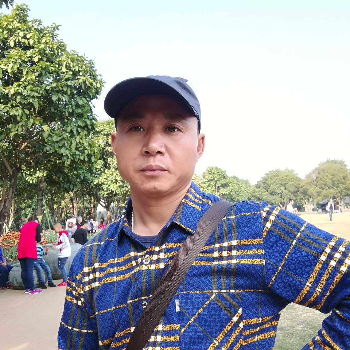 初妆迎阳光的照片