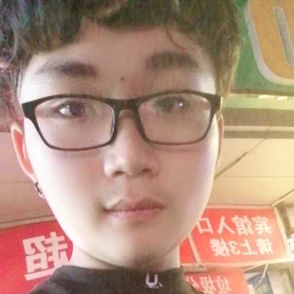 天真漫步冥王星的照片