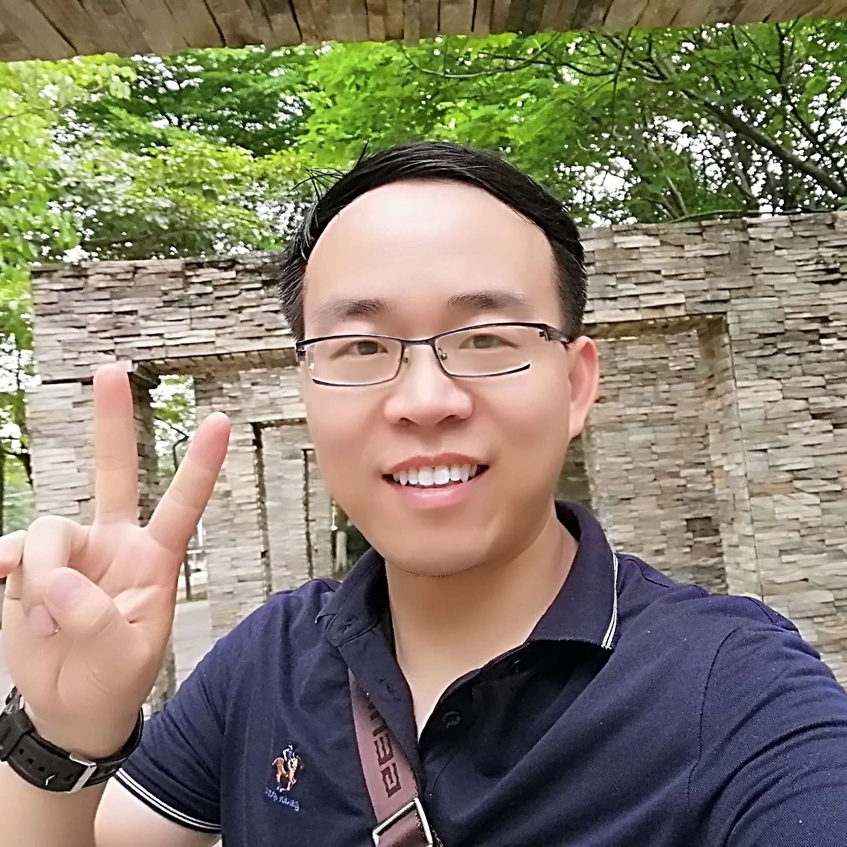 小马的哥哥的照片