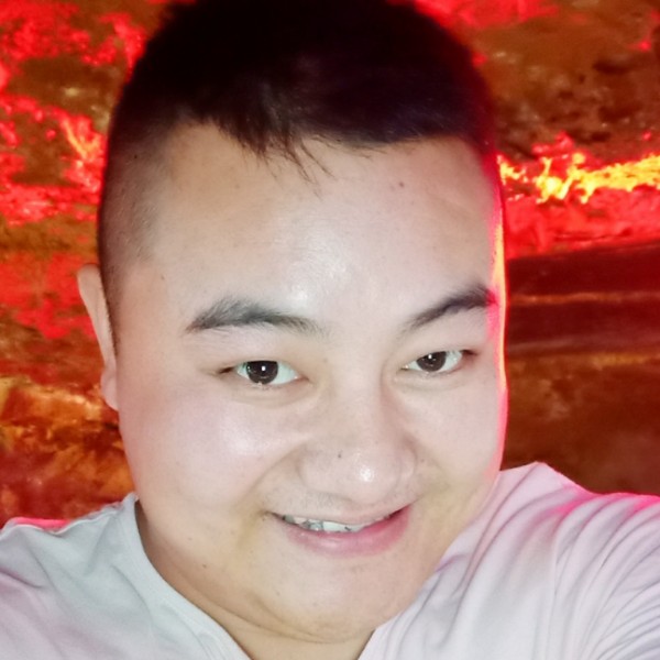 月亮保卫微笑的照片