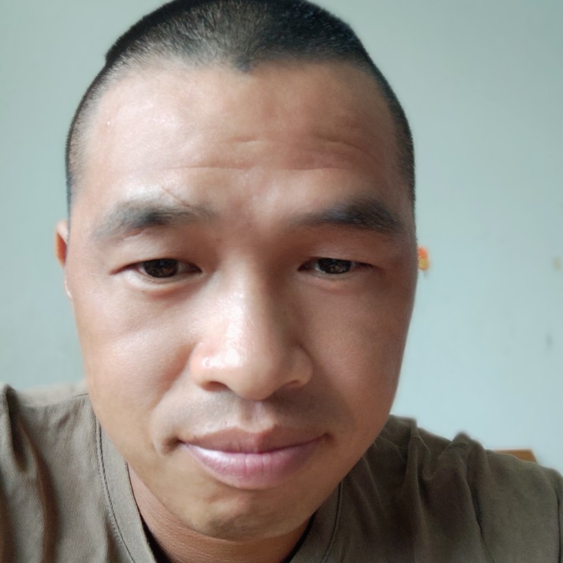 火龙果凝眸难过的照片