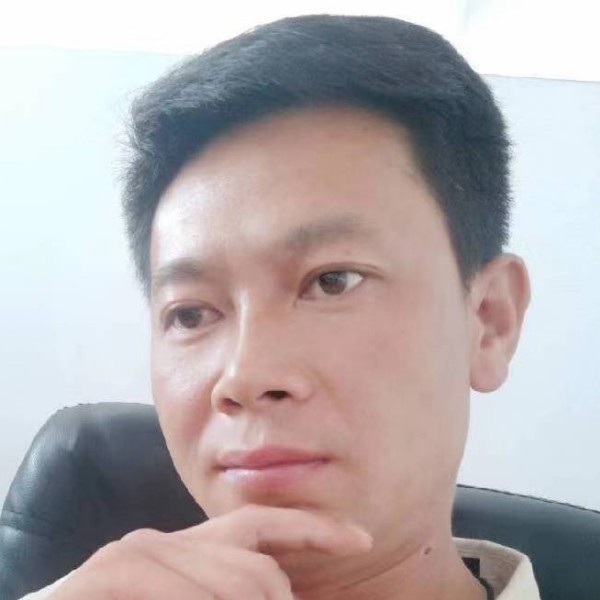琉璃蹁跹听话的照片