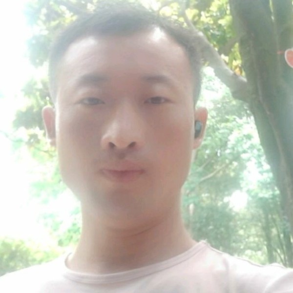 乐观口红的照片