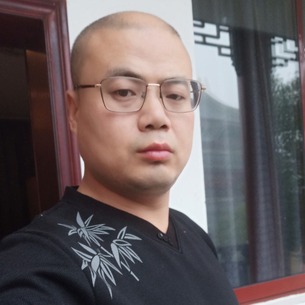 知性青衣的照片