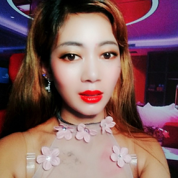 缅甸小龙女。的照片