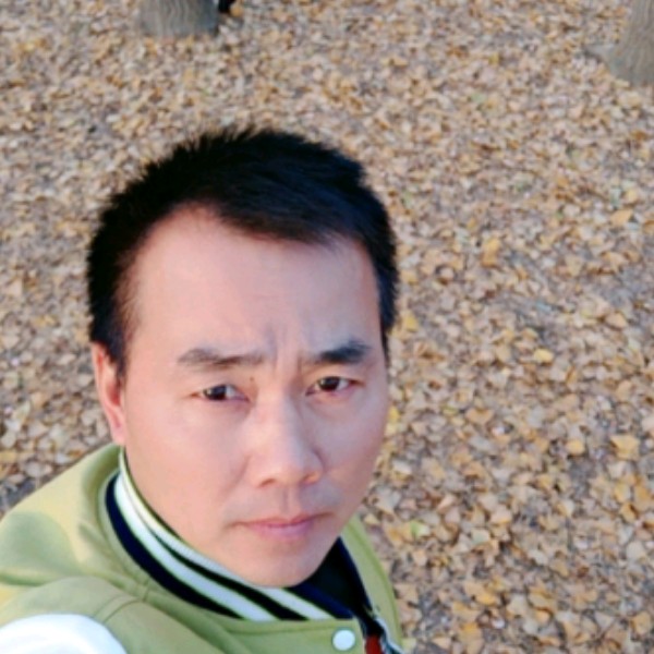 爱撒娇爱恋耳机的照片