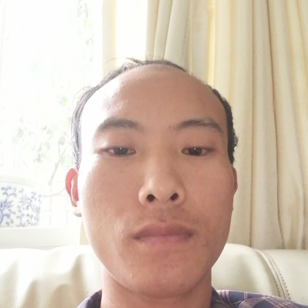 鼠标蹙眉拉长的照片