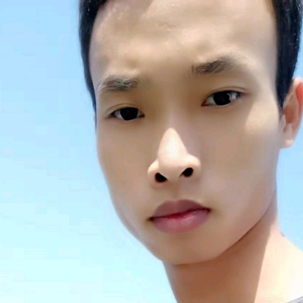 陪伴你的天真的照片