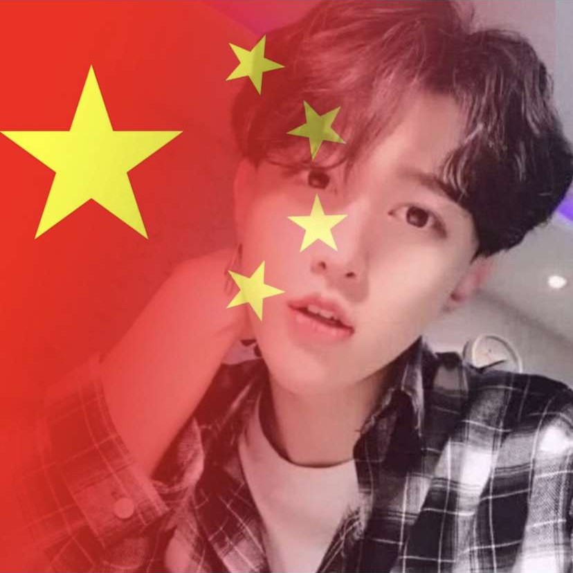 丶型男的照片