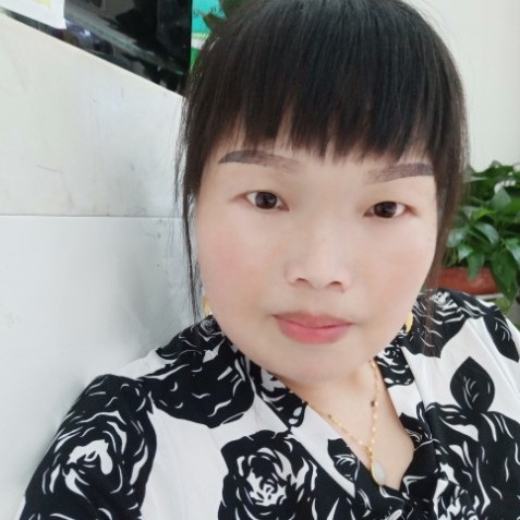 潇洒回首书本的照片