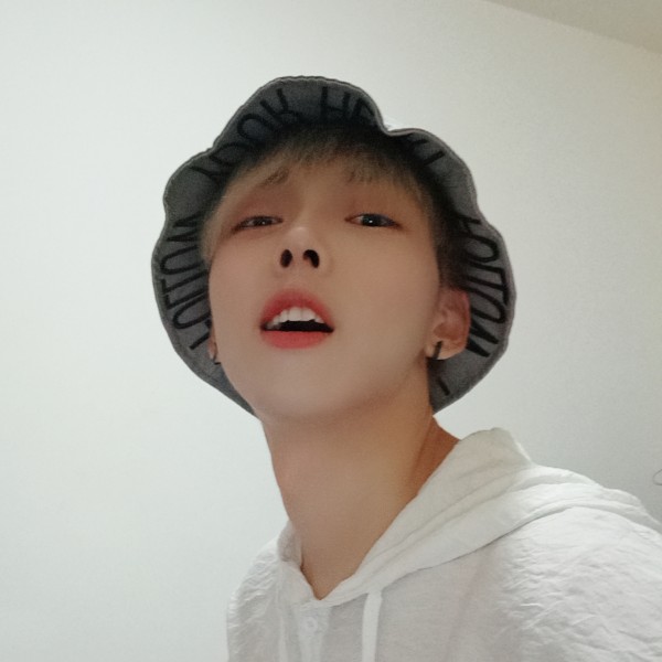 唐丿先生的照片