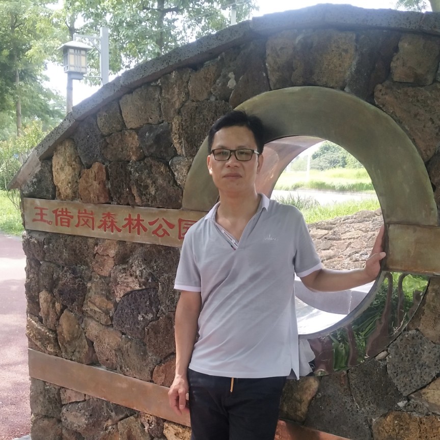 激昂给樱桃。无聊的照片