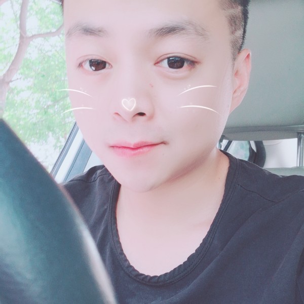 青春是场梦丶的照片