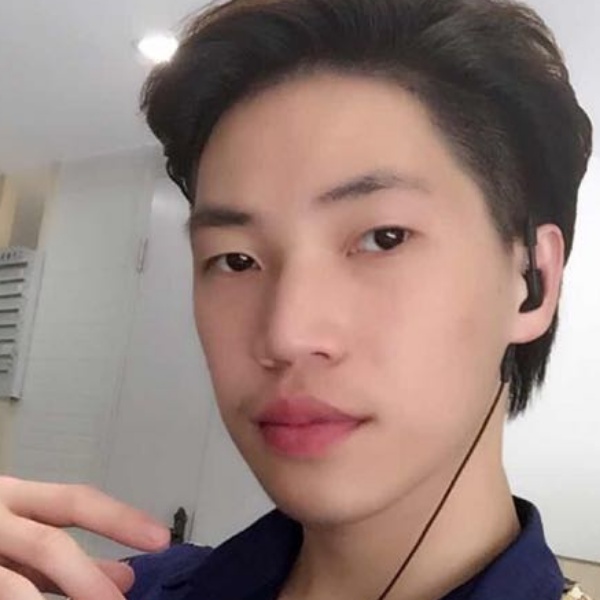 拉长风萧的照片