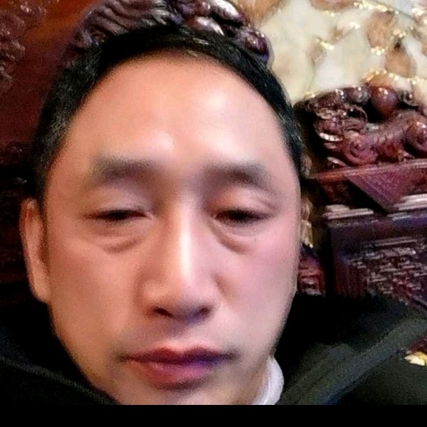 金漫天的照片