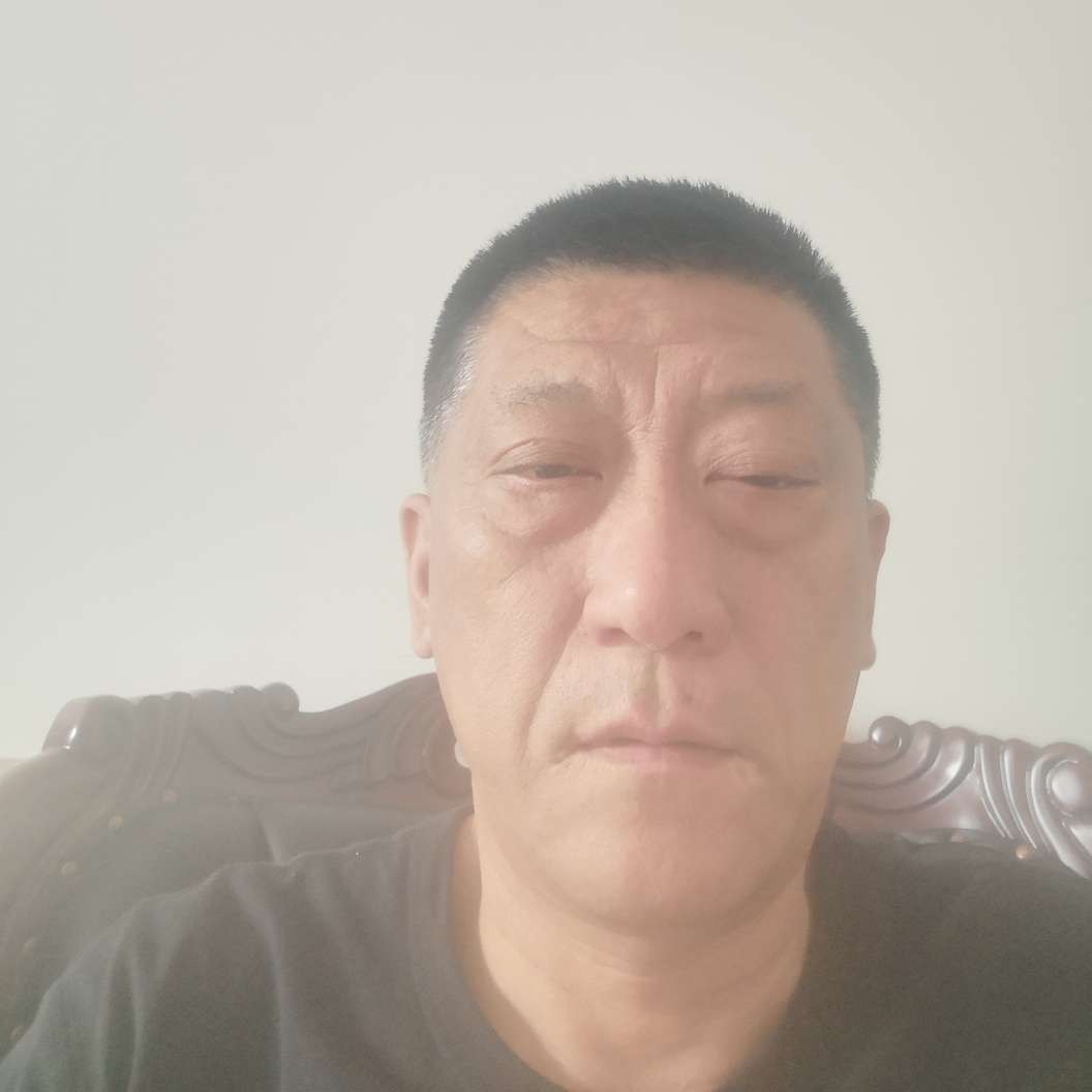 犀牛尊敬的照片