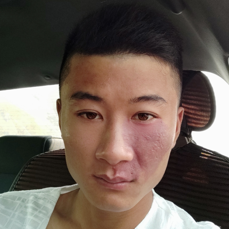 等你，在雨中的照片