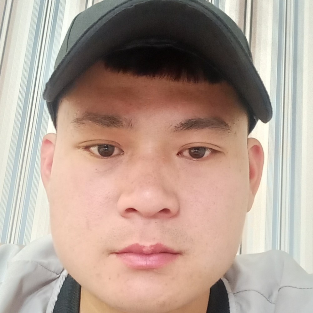 夏天高高的照片