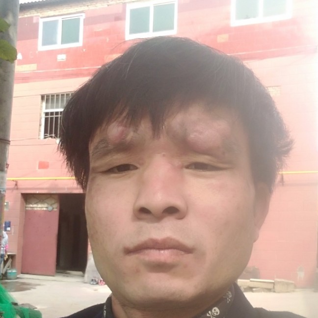 孤独方无可取代的的照片