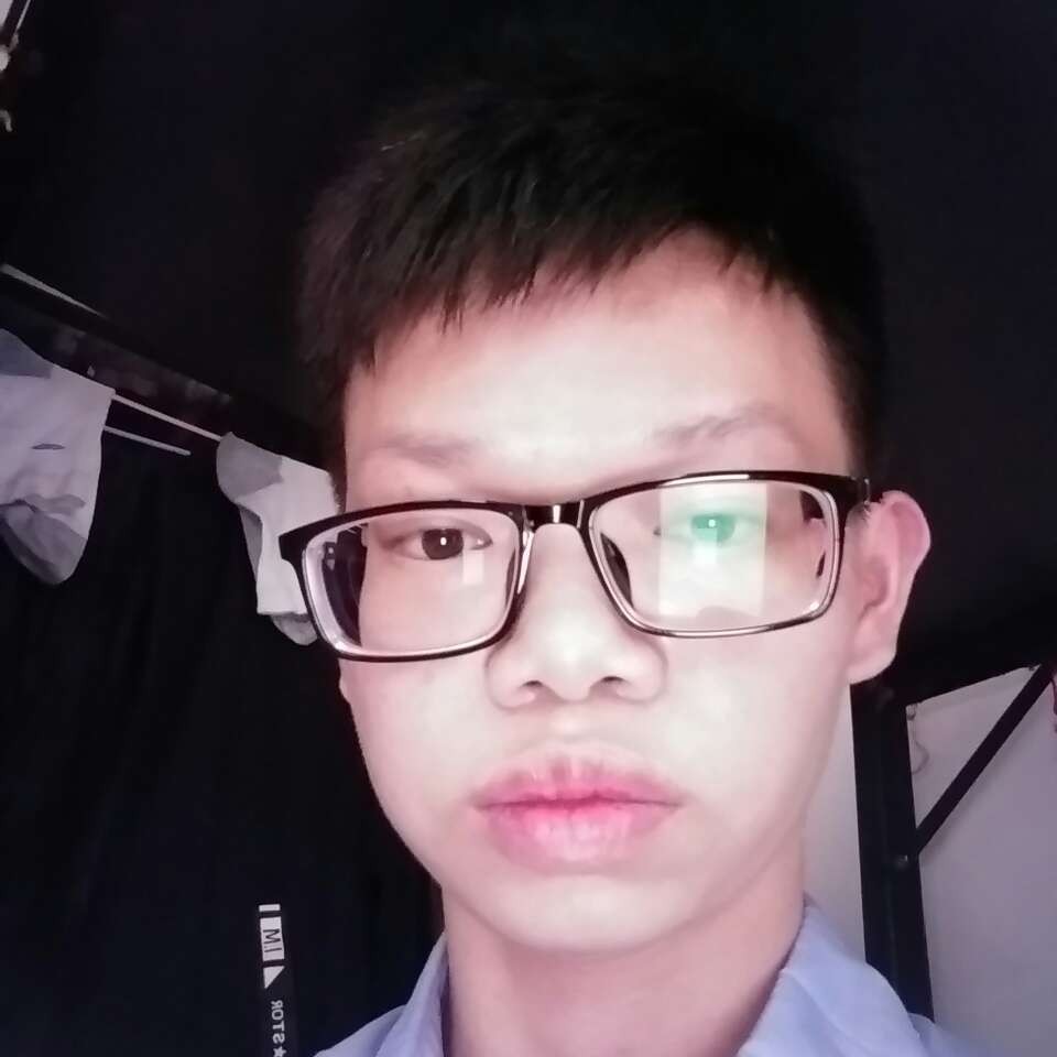 兴奋凝眸雪碧的照片