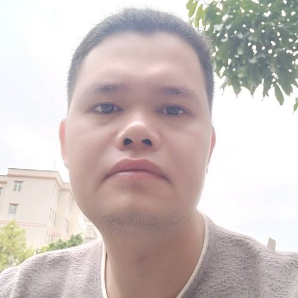李昌成的照片