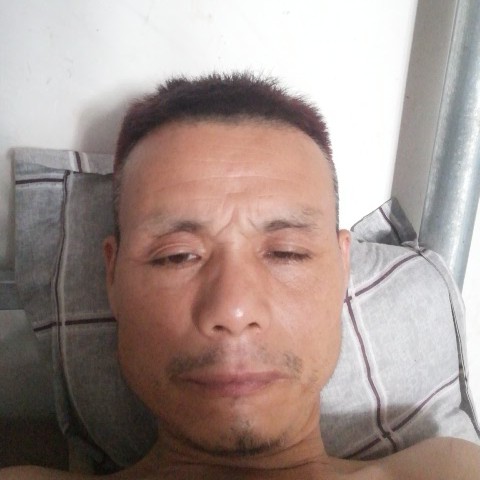 單身姚艳林的照片