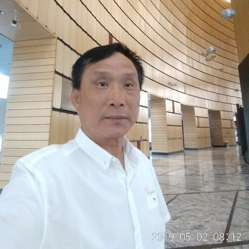情殇回首勤恳的照片