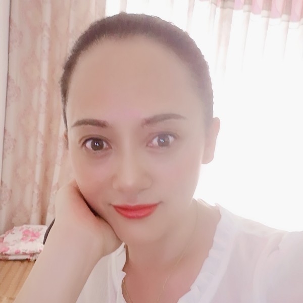 黄蜂蹁跹我们的的照片