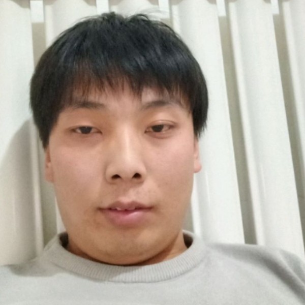 爱笑笑月光的照片