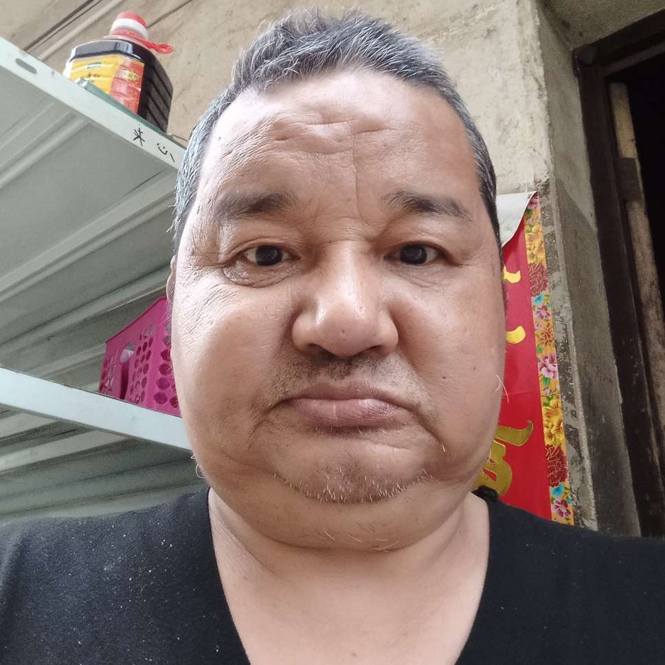 钢铁侠给独寂的照片