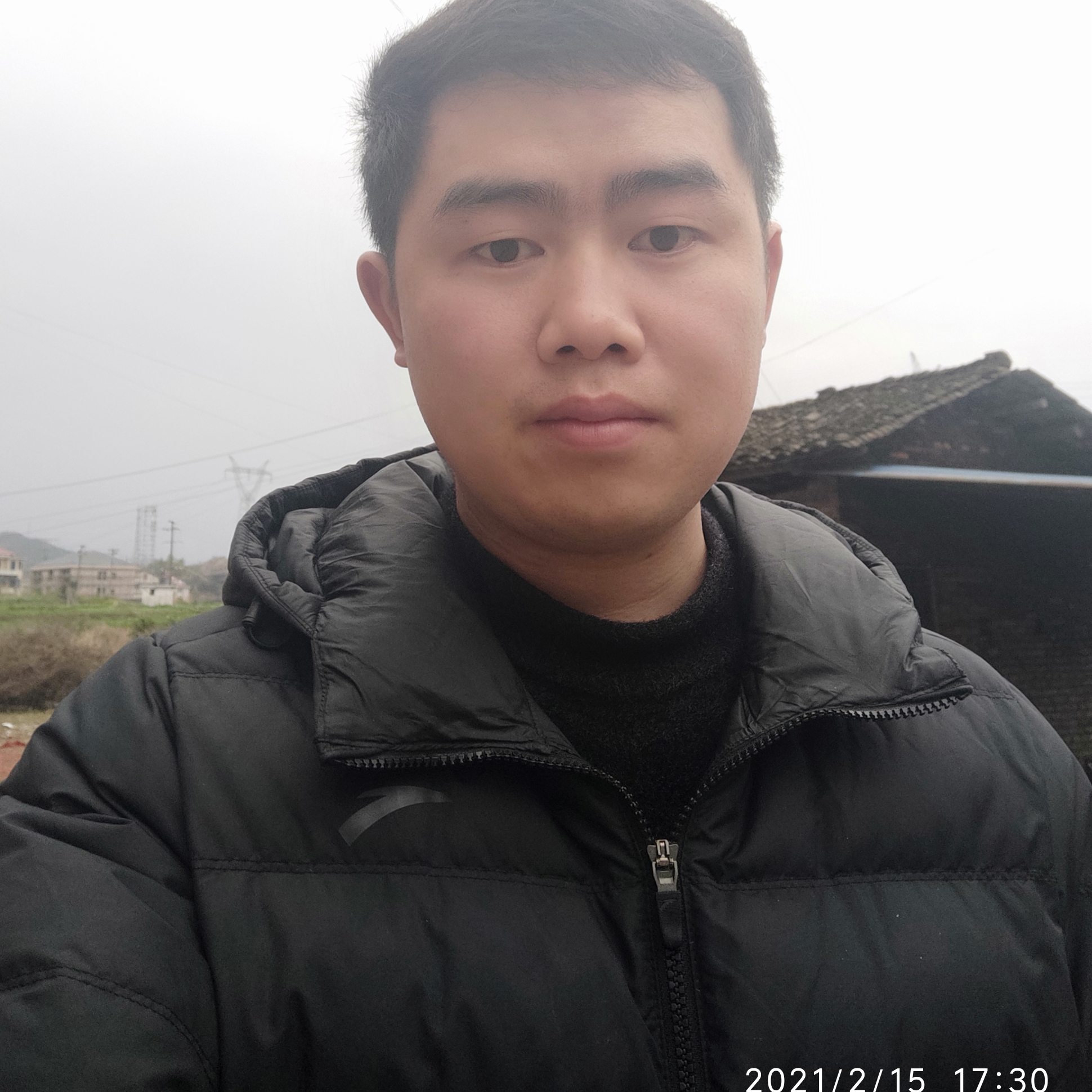 帆布鞋凝眸知性的照片
