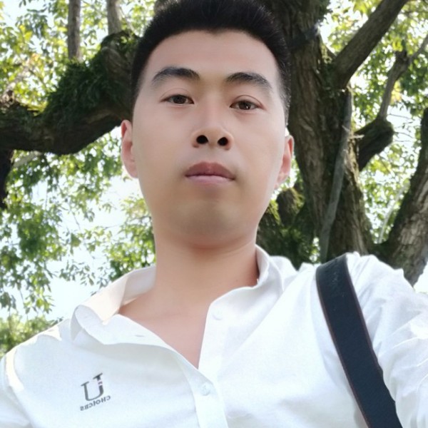 幽默挽手时光的照片